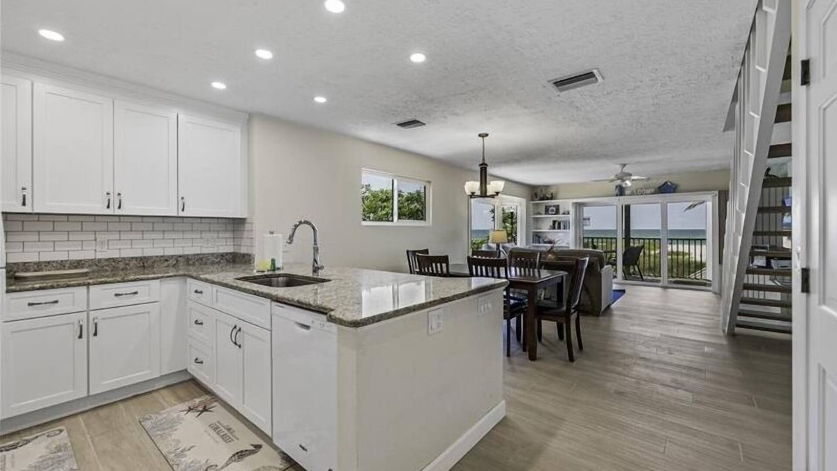 Boca Grande House | Sundown 12 - Beachfront Townhome - close to the Village of Boca Grande