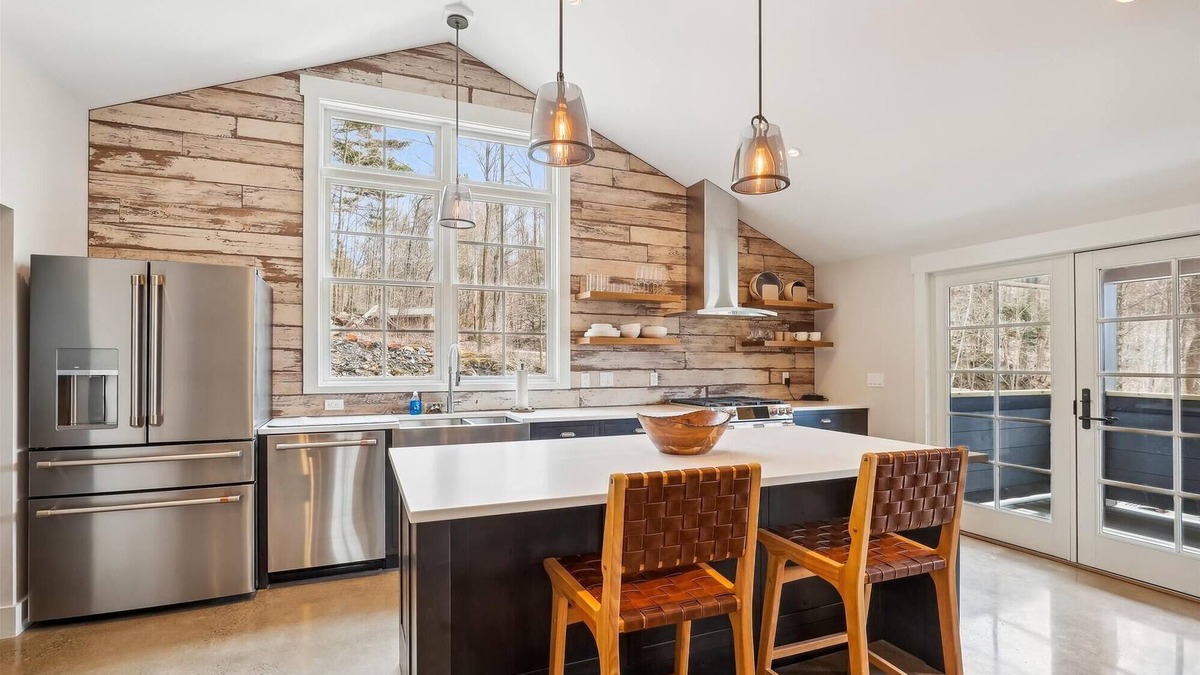 Stowe Area Apartment | Sundown at the Pony Shed: new 1 br, fireplace, deck!