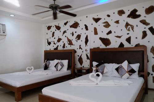 Manoc-Manoc Hotel | Sundown Resort & Austrian Pension House