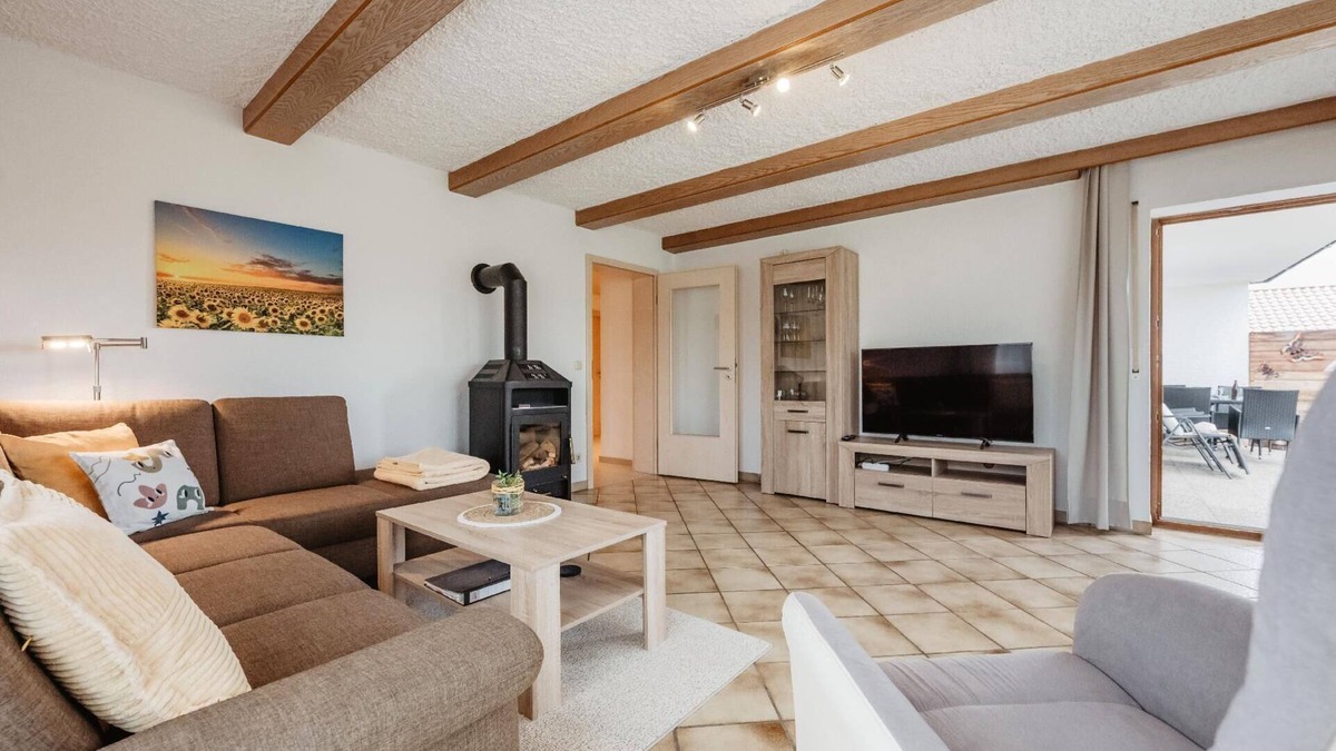 Kneisting House | Sunflower holiday flat in Dreiburgenland