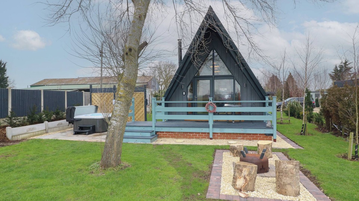 Doncaster Cottage | Sunflower Lodge