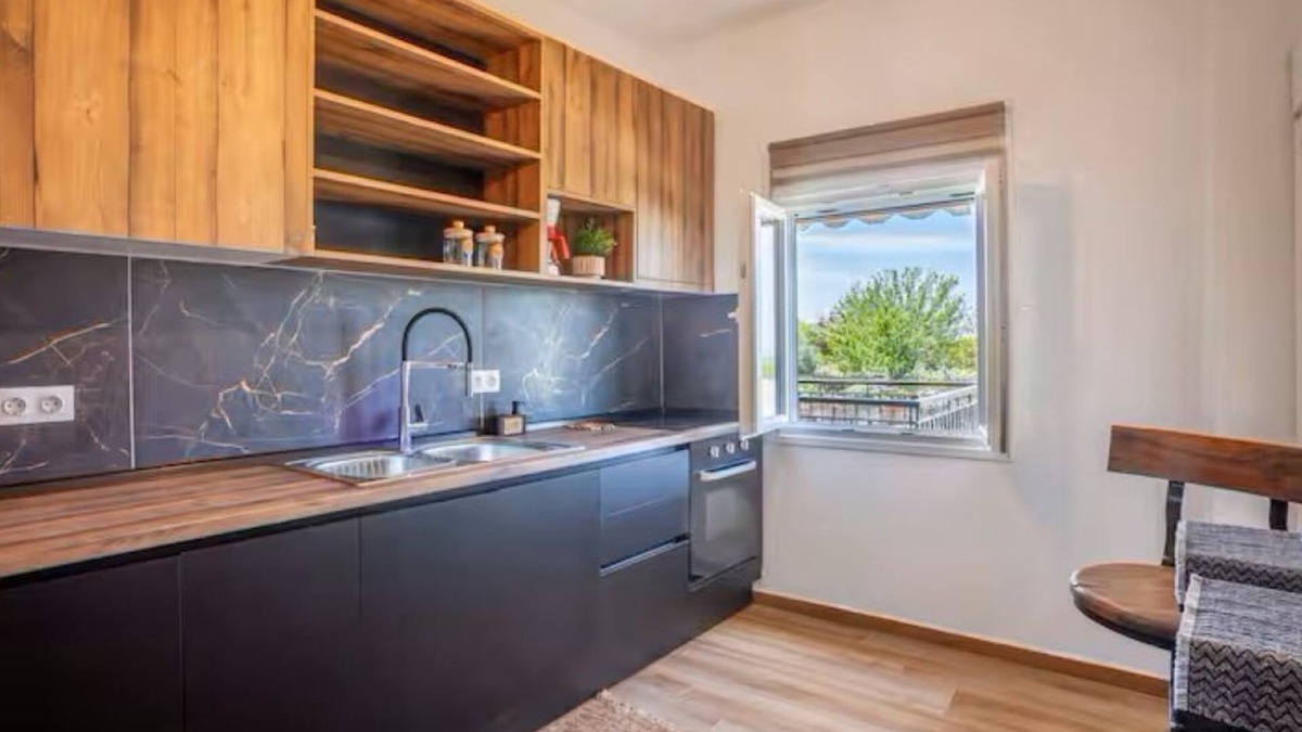 Kassandra Apartment | Sunkissed Beachfront Holiday Home