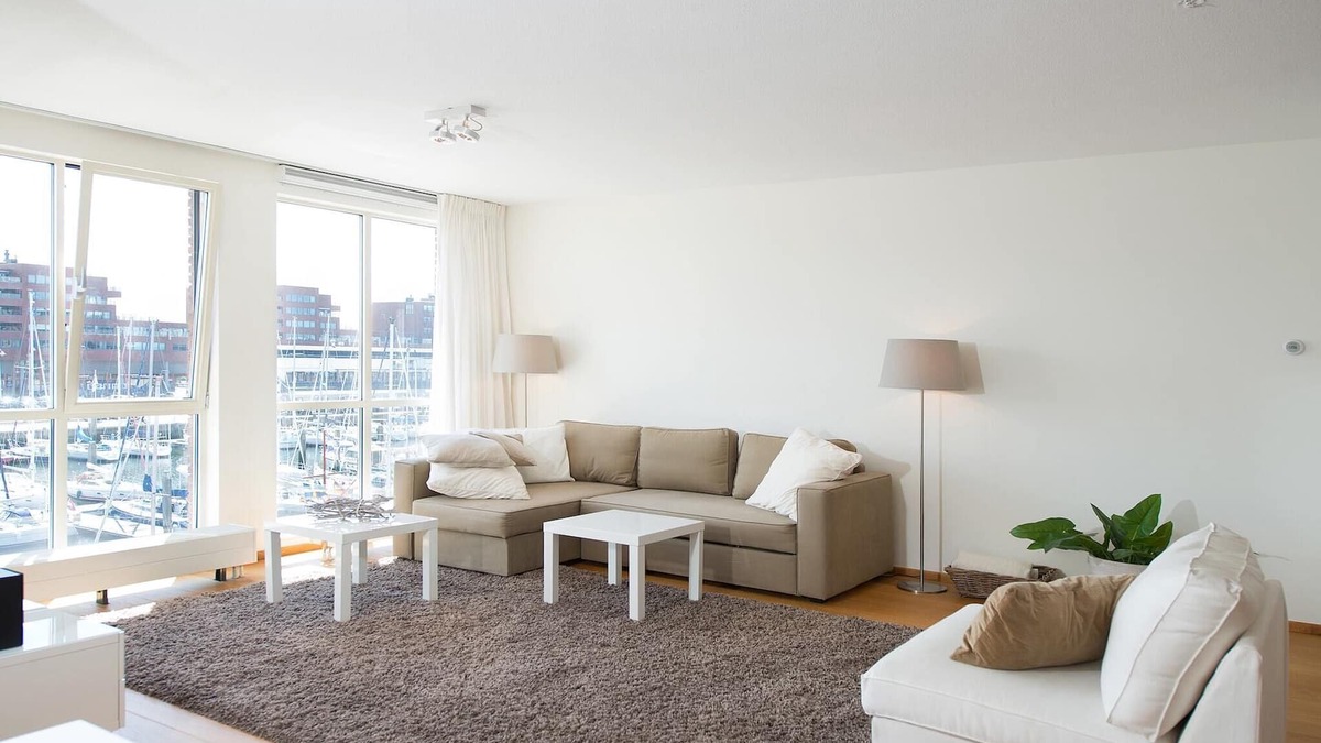 Vissershaven Apartment | Sunlit Retreat with Balcony