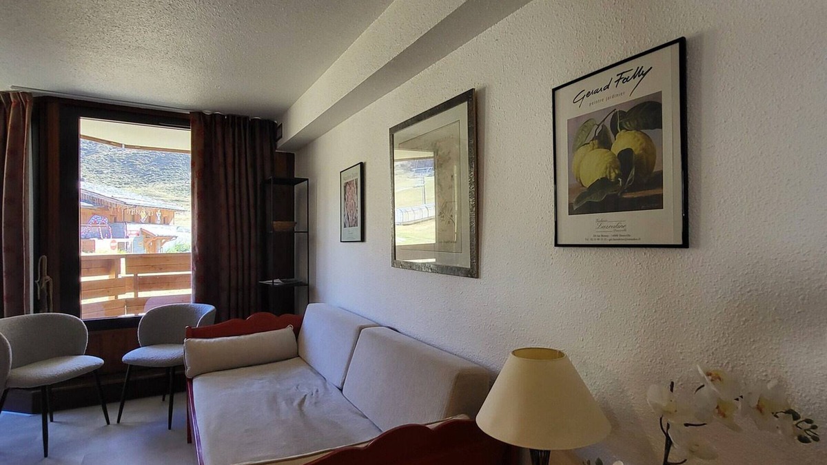 Val Claret Apartment | Sunny 2-Room Apartment with Balcony, Mountain View & Direct Slope Access