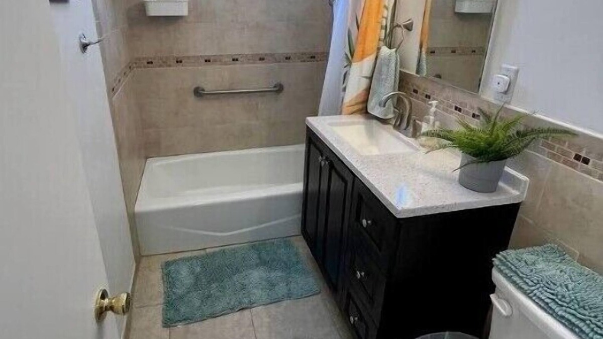 Norwalk House | Sunny 3-Bedroom Haciendann