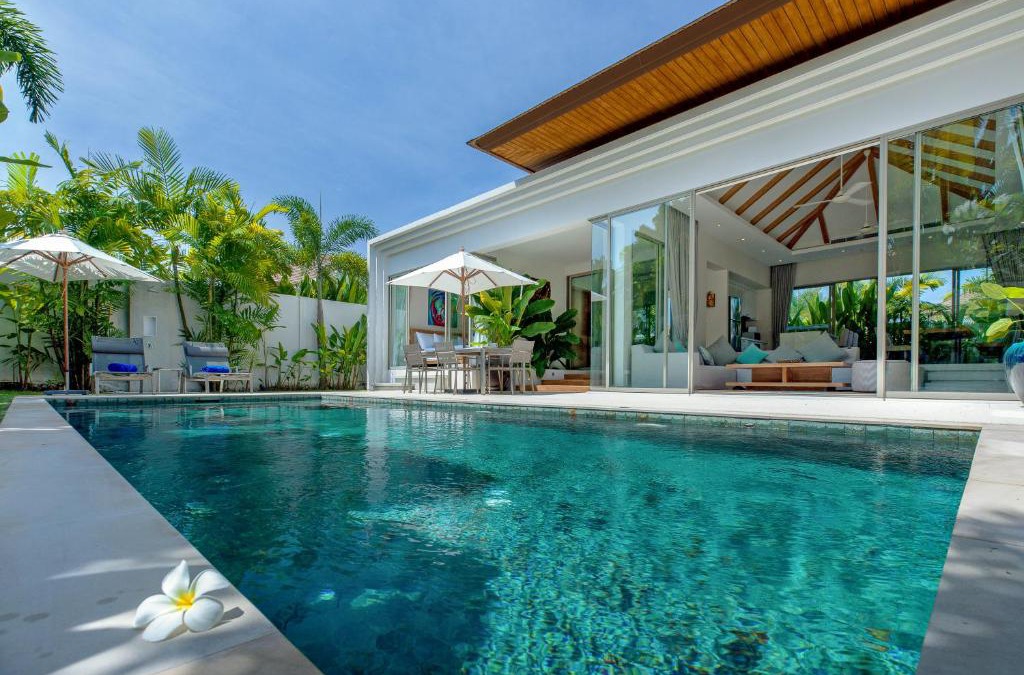 Choeng Thale Villa | Sunny 3BR Villa with Private Pool at Bangtao Beach