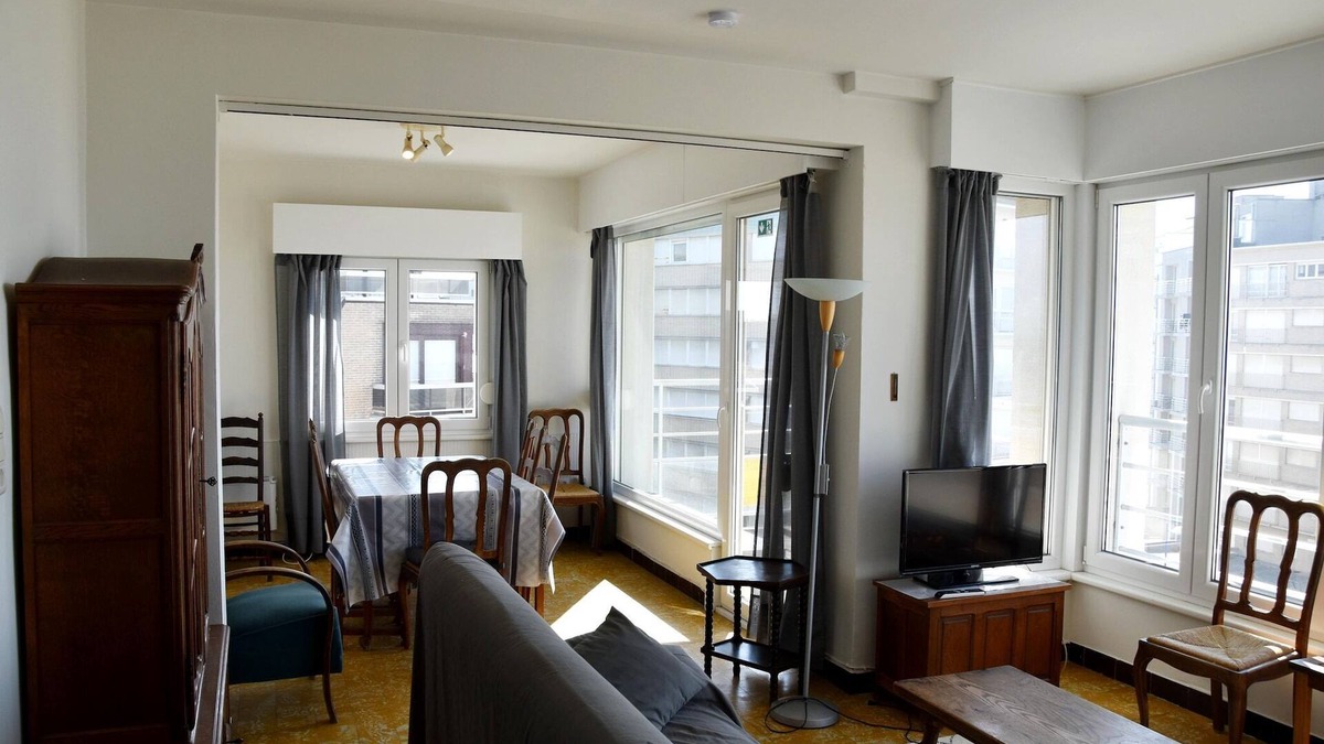 Koksijde-Bad Apartment | Sunny apartment in Koksijde with coastal views