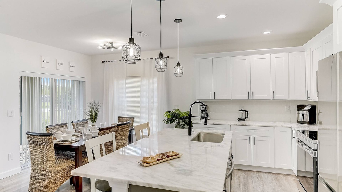 Rotonda West House | Sunny beach/golfing/fishing family gateway!