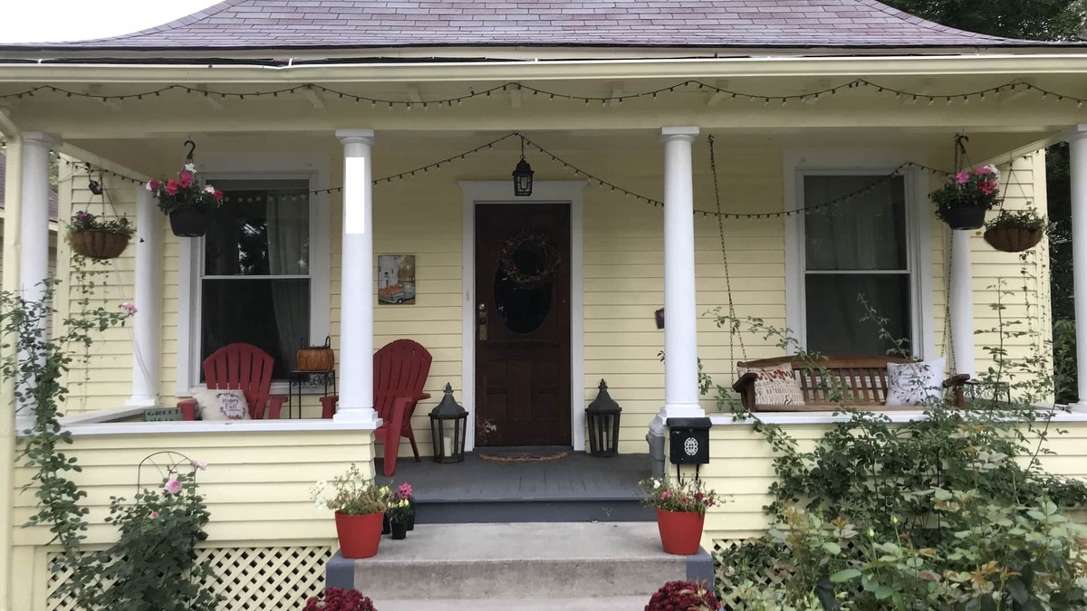 Longmont Apartment | Sunny, Cozy Studio in Old Town Longmont