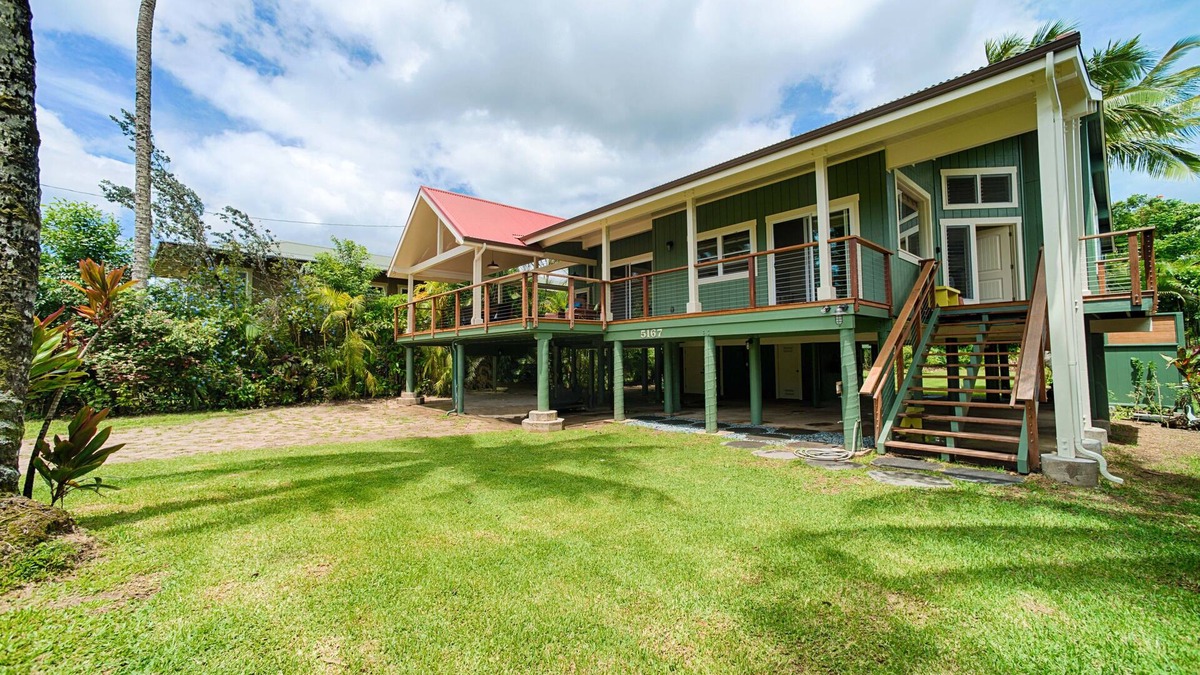 Hanalei House | Sunny Hanalei home, steps from beach and town.