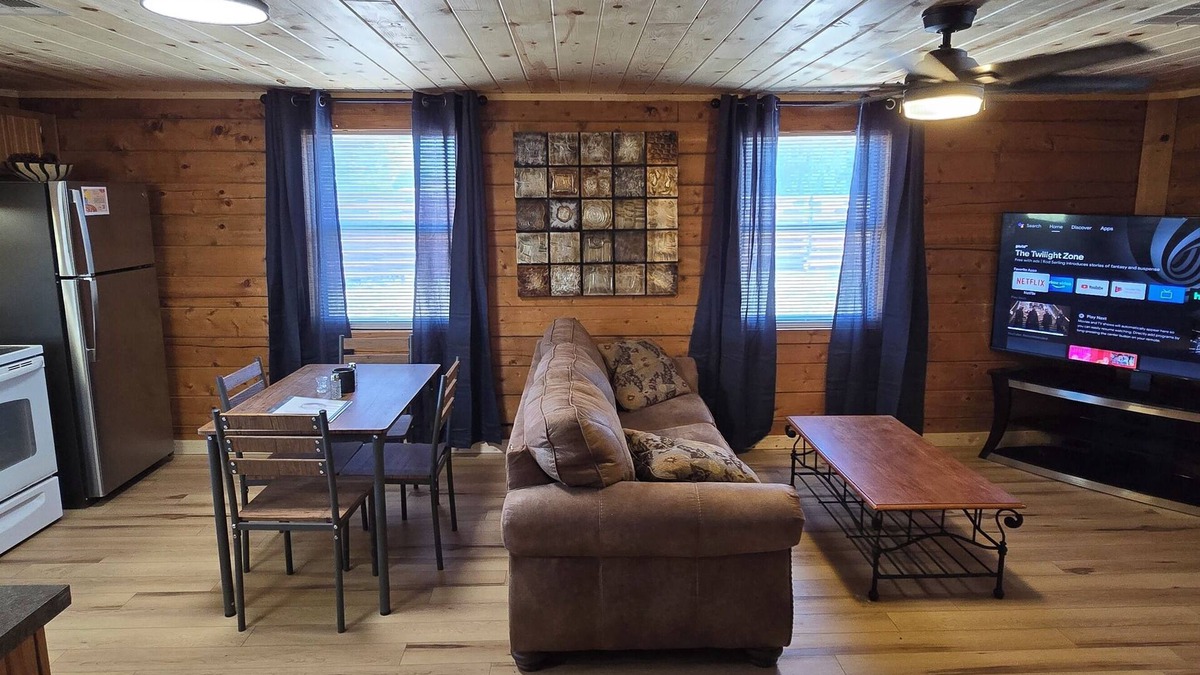 Sulphur Apartment | Sunny Hill at Gamble Hollow