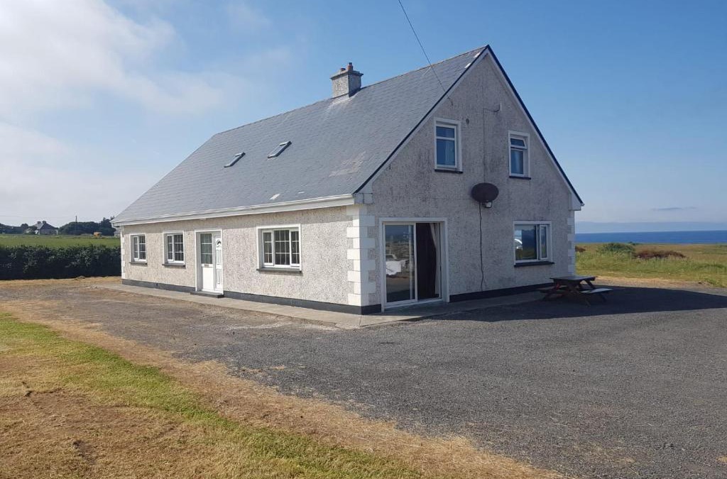 Ballycastle House | sunny hill