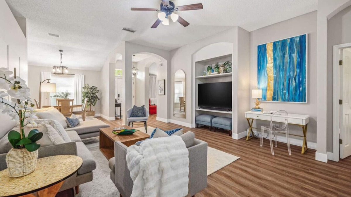 Northside House | Sunny Holiday Escape – Pool + Near Attractions!