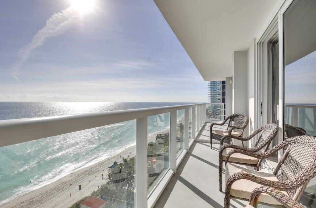 Sunny Isles Beach Apartment | Sunny Isles Beach Retreat with Resort Perks!