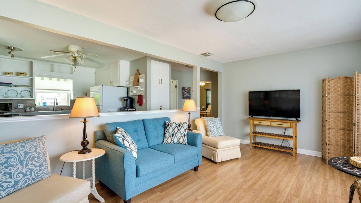 Lake Wales House | Sunny Lake Wales Getaway - 1 Mi to Downtown