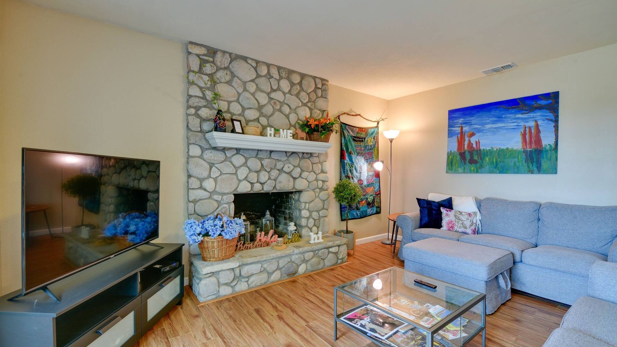 Dennis House | Sunny Lakefront Family Paradise w/Deck & 2 Kayaks