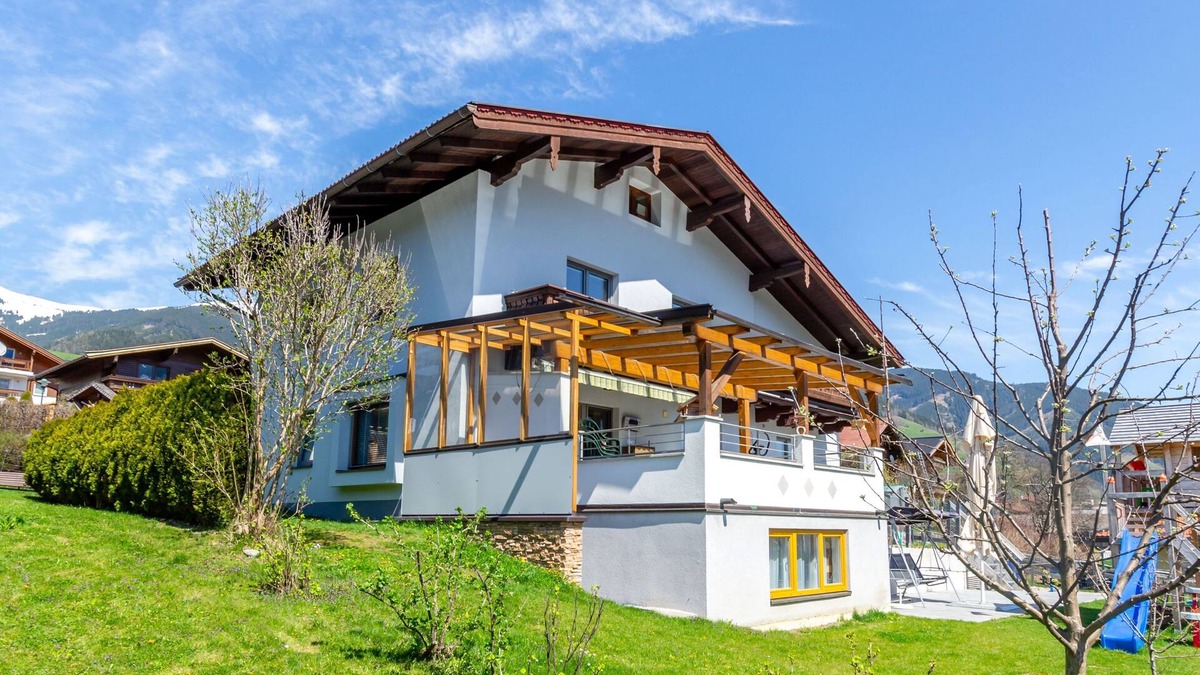 Walchen Apartment | Sunny modern, and attractive holiday apartment