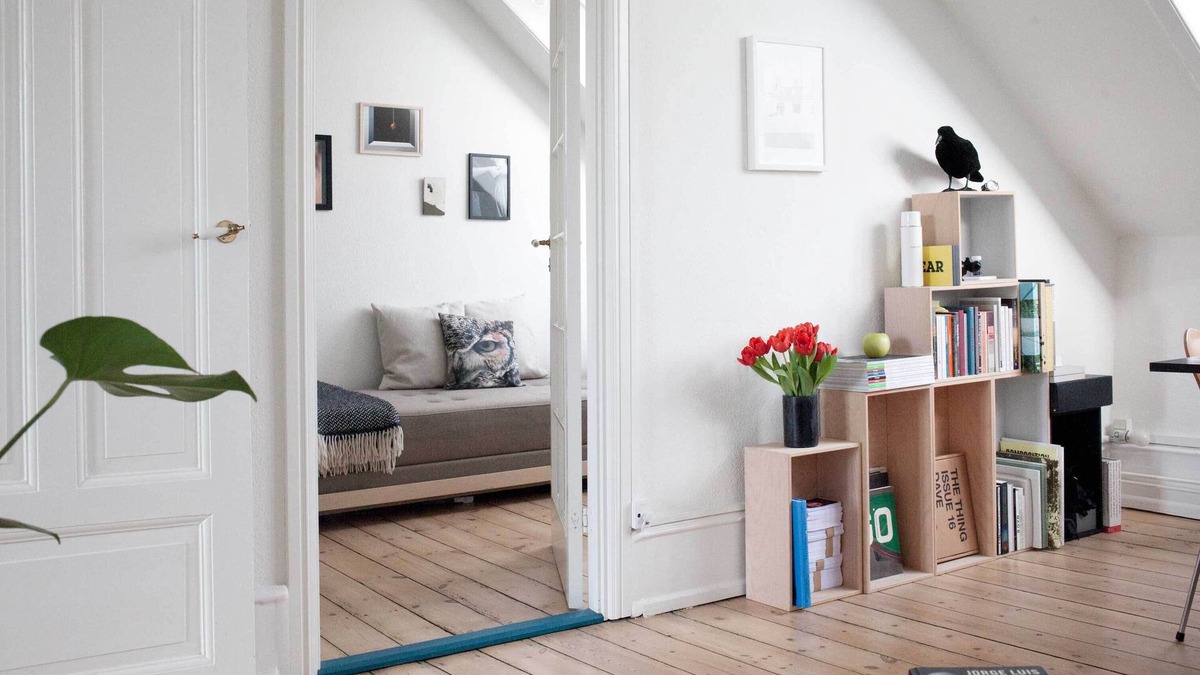 Copenhagen City Centre Apartment | Sunny Penthouse with Private Balcony
