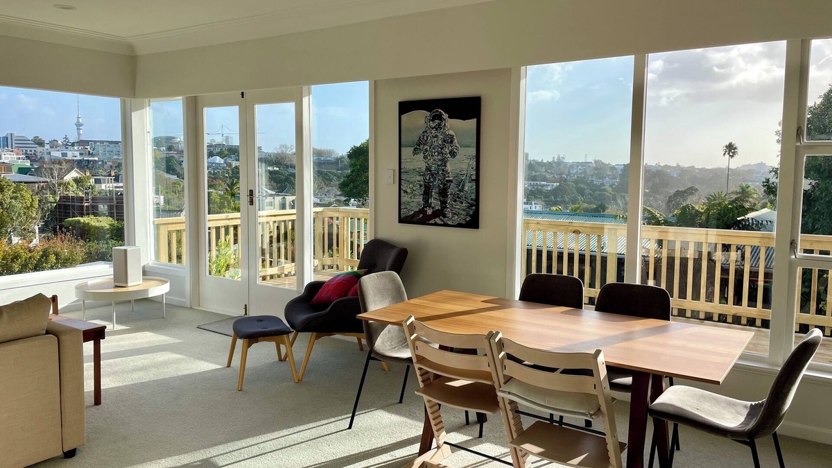 Remuera House | Sunny, Quiet and Central House in Remuera