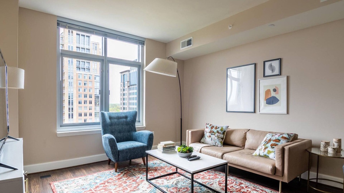 Reston Apartment | Sunny Reston 2BR w/Laundry, walk to Restaurants & Mall, by Blueground