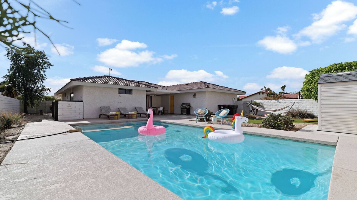 Bermuda Dunes House | Sunny SoCal Escape: Pool, Spa & Air Hockey Fun