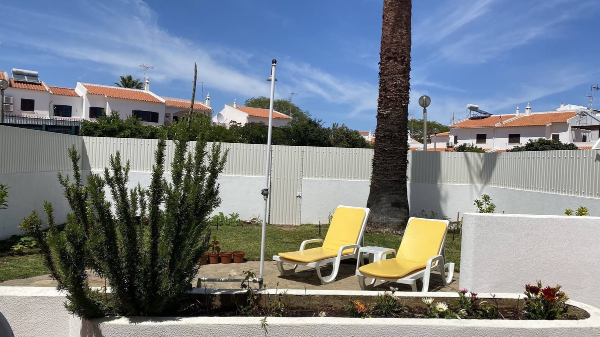 Altura Villa | Sunny villa in Altura beach, garden, Wifi, air conditioning, ground floor