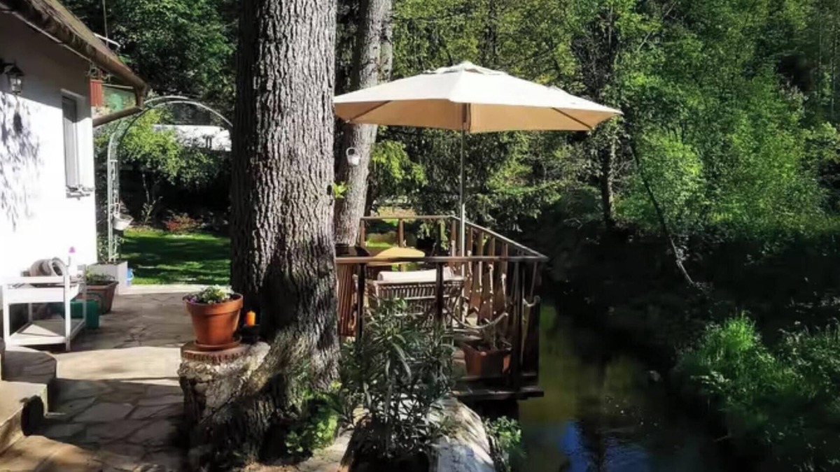 Petrov Ski Chalet | Sunny wooden house on creek, 30 minutes Prague