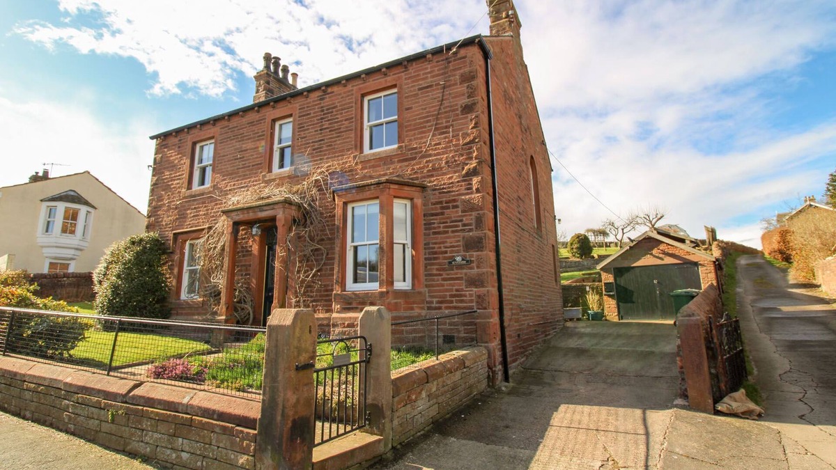 Lazonby Cottage | Sunnyside, Lazonby - a cottage that sleeps 6 guests in 3 bedrooms