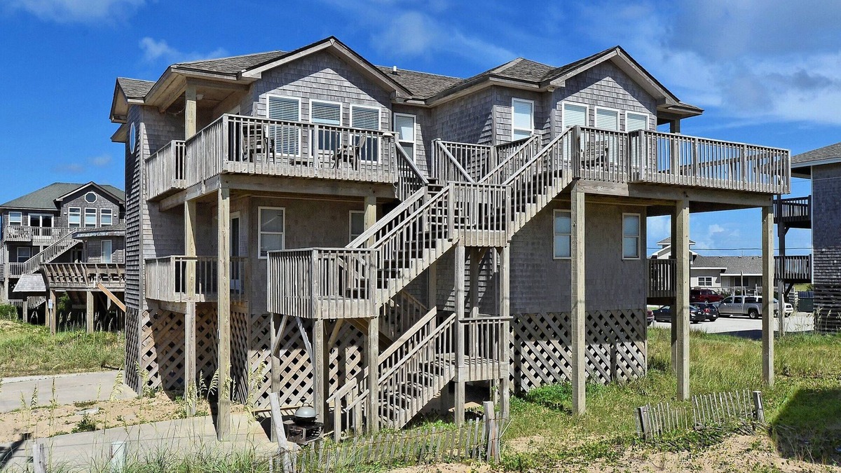 Buxton Cottage | Sunrise Cottage- Excellent Ocean Views- Steps to Beach- Community Pool