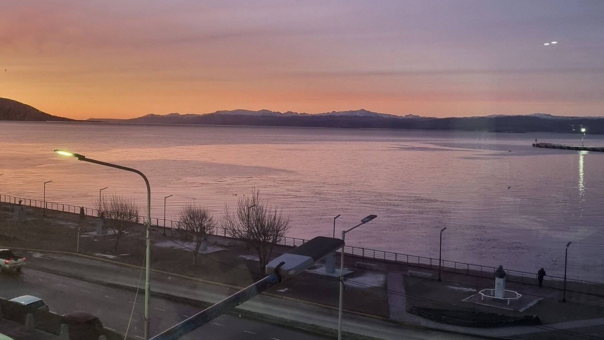 Province of Tierra del Fuego Apartment | Sunrise in front of the Beagle Channel, everything close by!