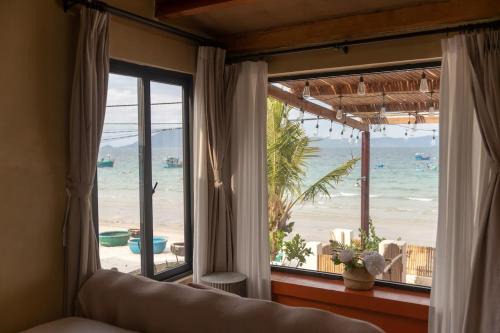 Ninh Hoa Apartment | Sunrise Room