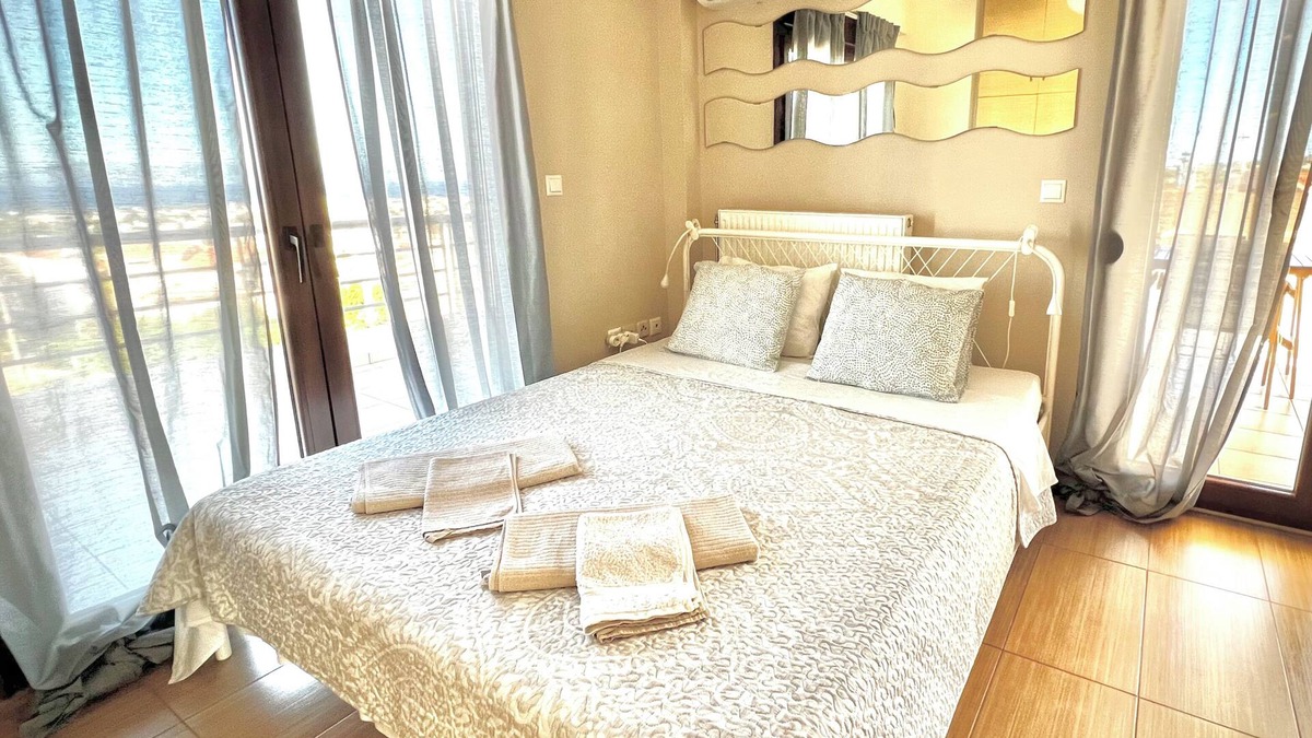 Nea Makri Apartment | Sunrise Studio with unhindered view to the sea.