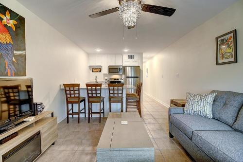 Port Aransas House | Sunrise Villas 109