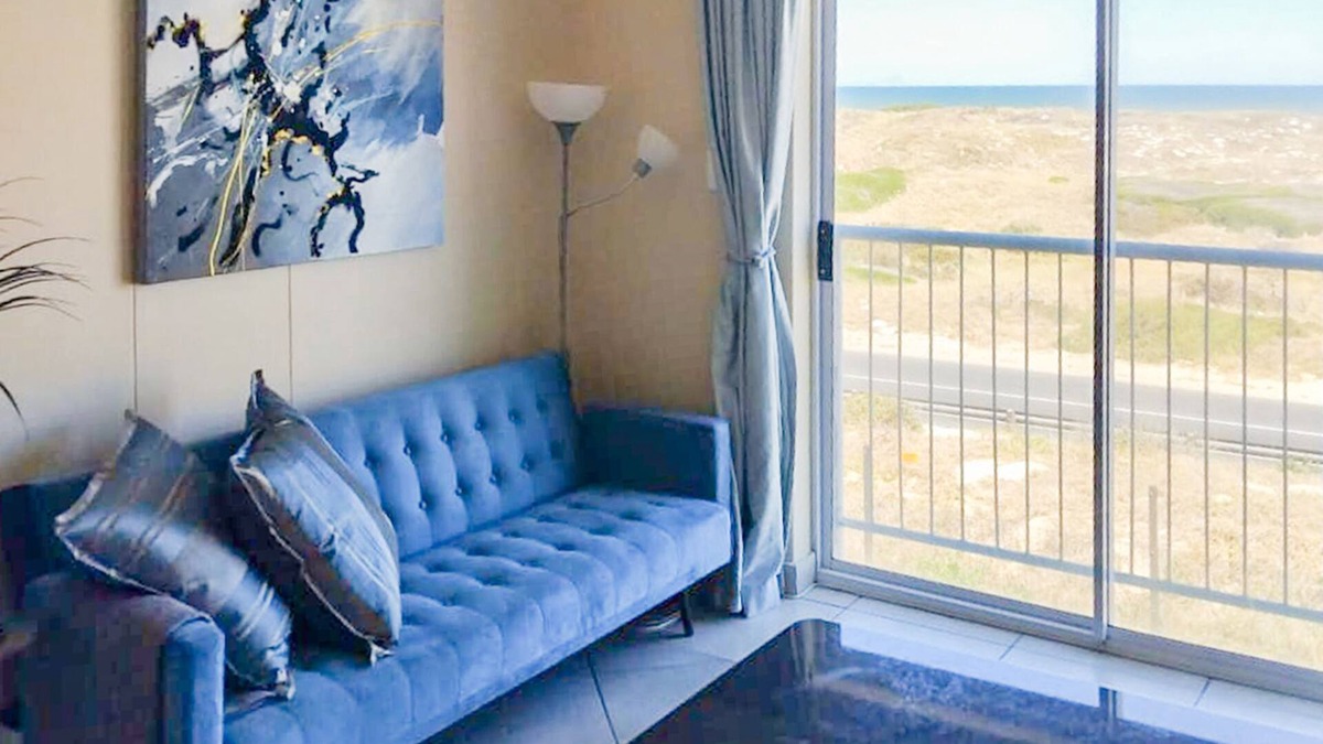 Muizenberg Apartment | Sunrise Villas 91 - One Bedroom Apartment, Sleeps 2