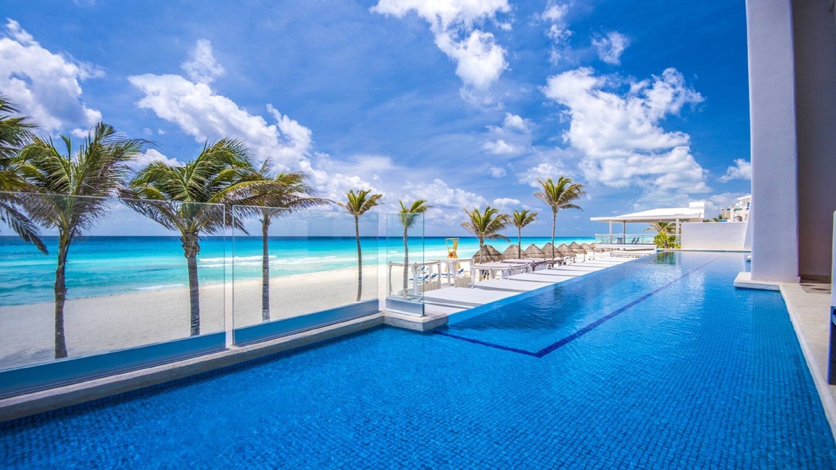 Punta Cancun Hotel | Sunscape Cancun All-Inclusive Resort & Spa by Hyatt