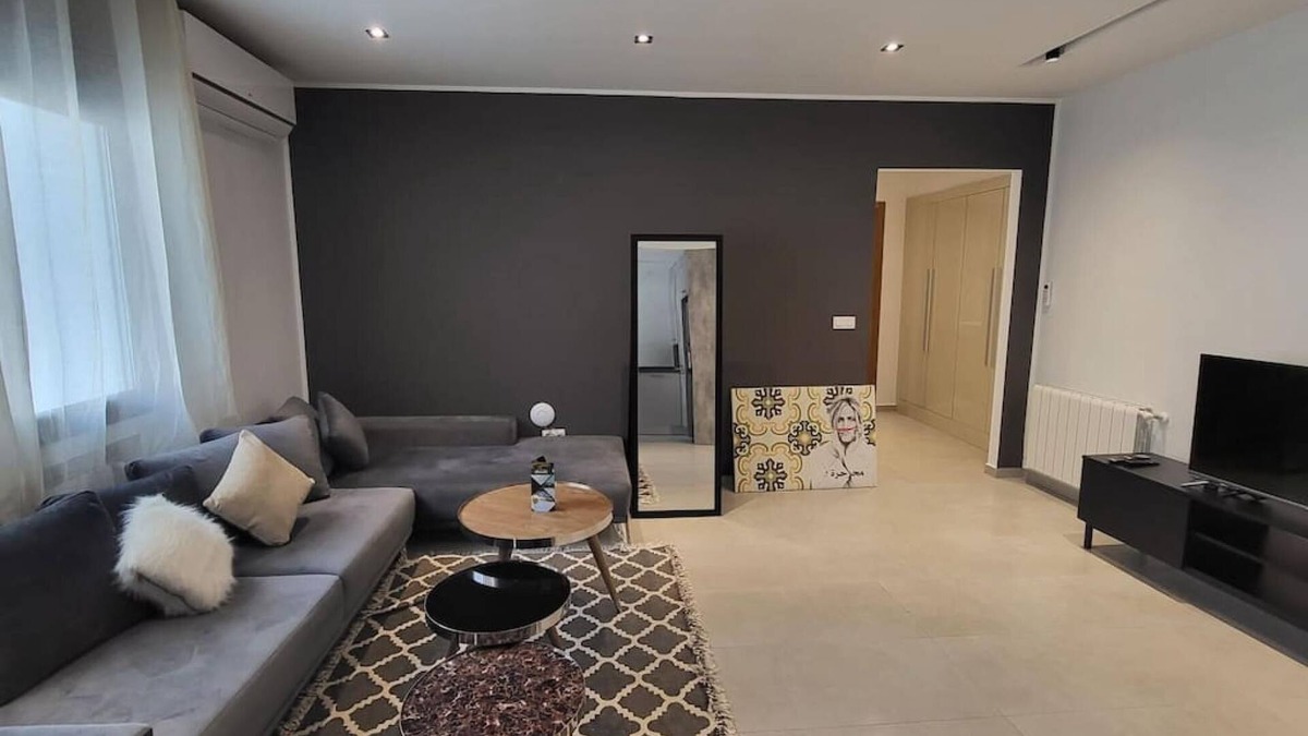 Les Berges du Lac Apartment | Sunset 303: brand new apt with gym in Lac 1