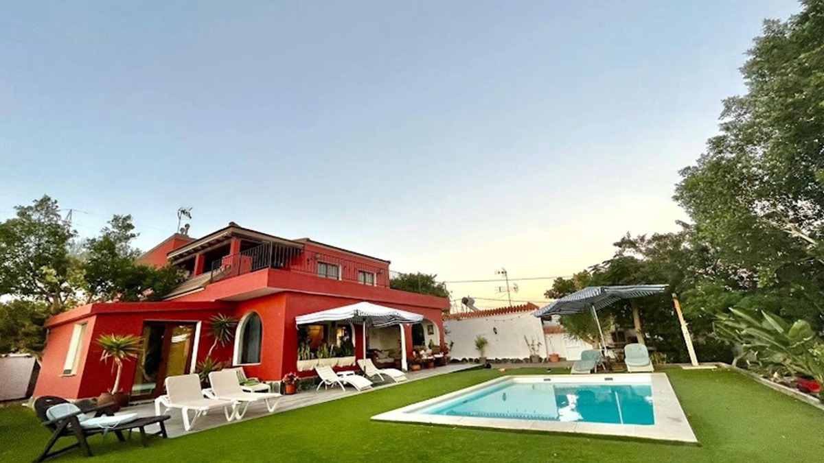 San Bartolome de Tirajana Apartment | Sunset and oceanview 1 bedroom apartment with shared pool
