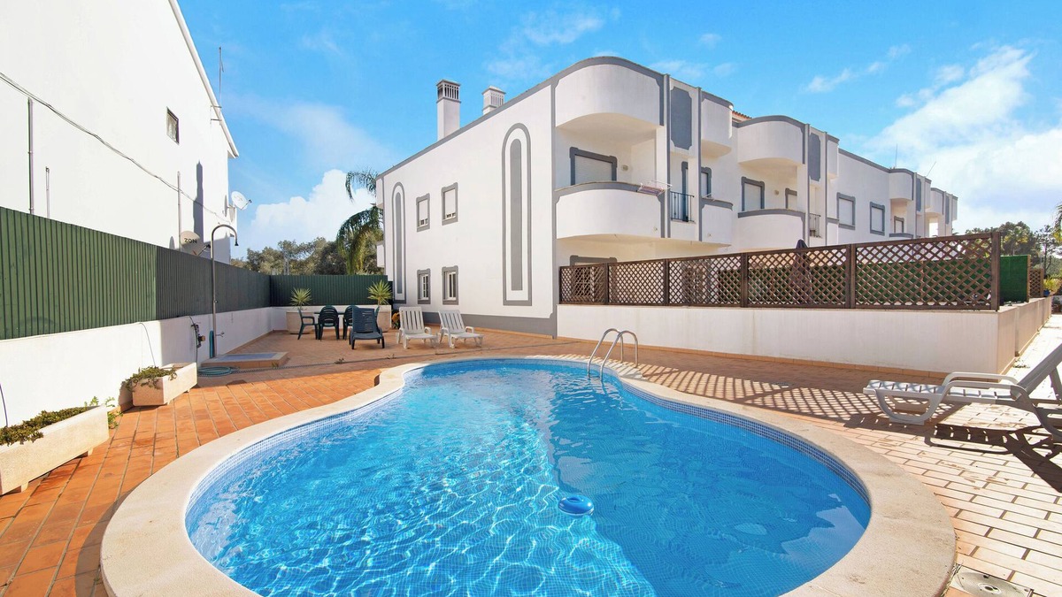 Figueiral Apartment | "Sunset" apartment with communal pool, private terrace & WiFi