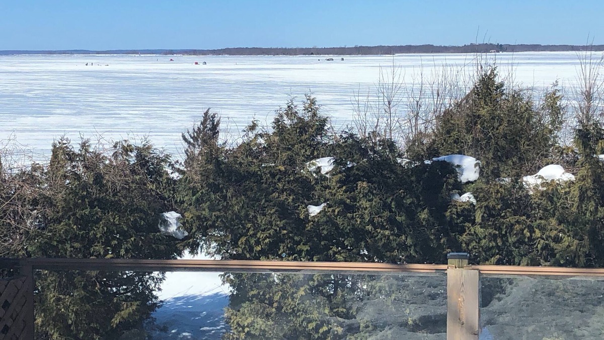 Waubaushene Cottage | Sunset Bay Waterfront Cottage on Georgian Bay