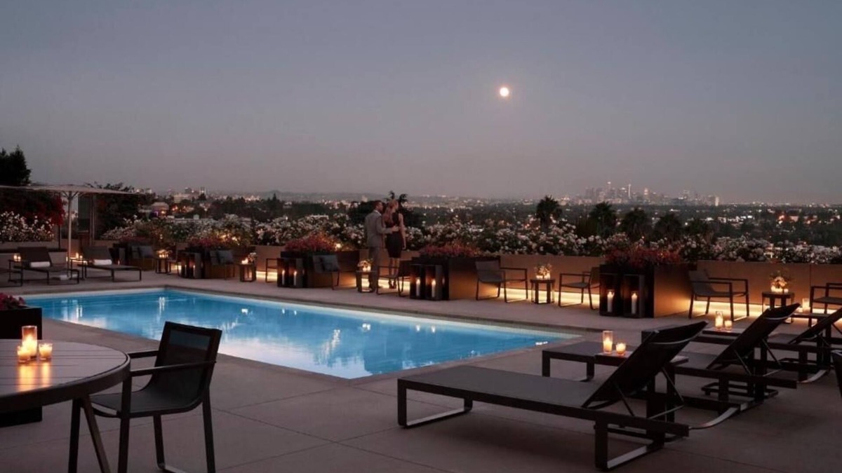 Bunker Hill Apartment | Sunset Boulevard west Hollywood