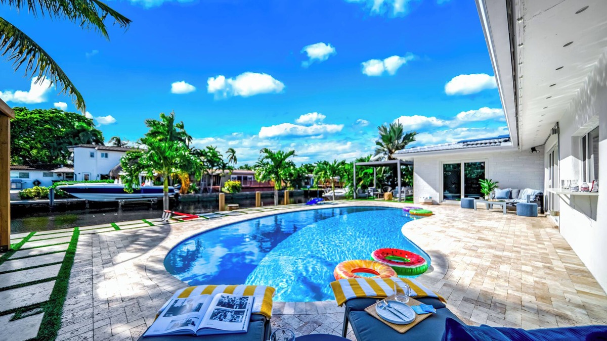 Garden Isles House | Sunset Canal - Pool - 3BDR