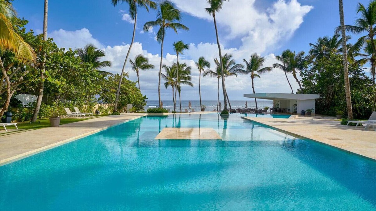 Juan Dolio - El Pueblo Apartment | Sunset Caribbean Beachfront Gataway