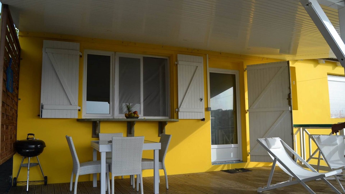 Bas Vent Cottage | Sunset Duplex: apartment for 2-4 people with sea view and private jacuzzi