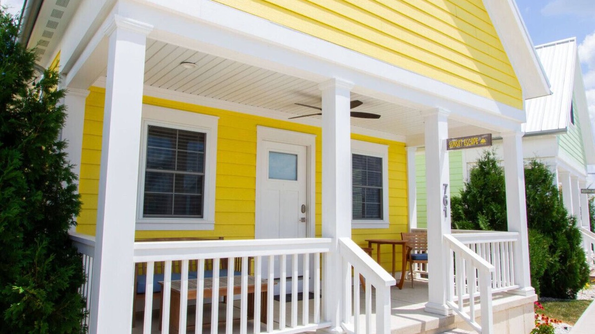 Celina Cabin | Sunset Escape - 1 Bed/2 Loft Lakeside Cottage!