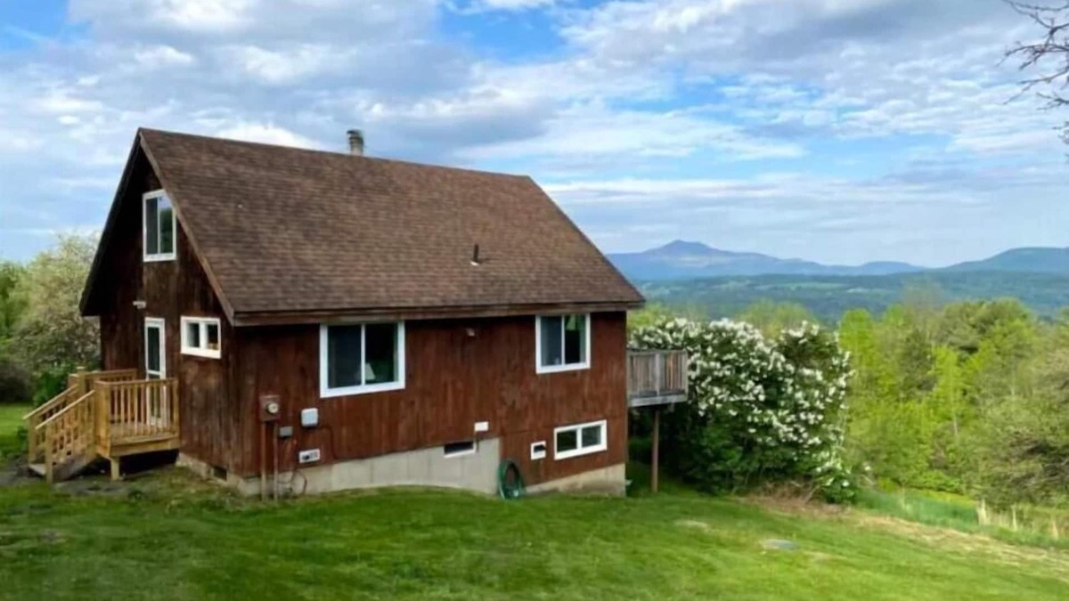 Waterbury Center House | Sunset facing valley view home - Waterbury Stowe