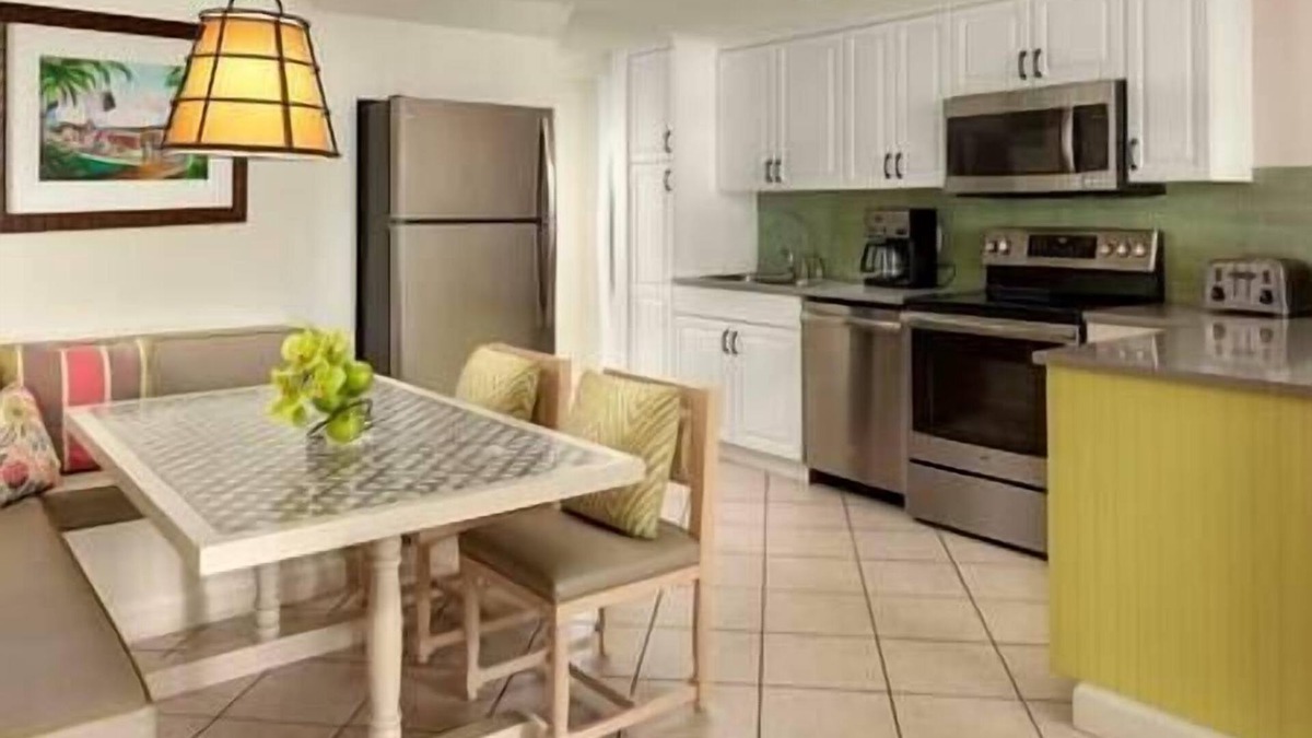 Truman Annex Resort | Sunset Harbor Resort, Marina, In Town, Hot Tub, Pool