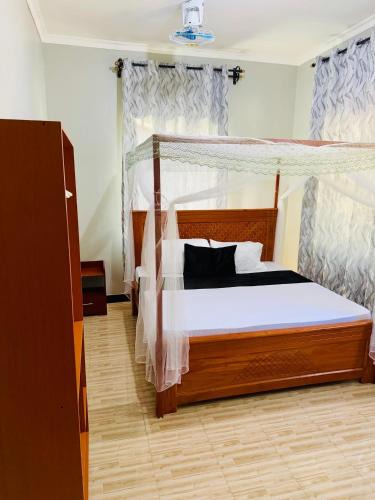 Arusha Cabin | Sunset Inn Lodge