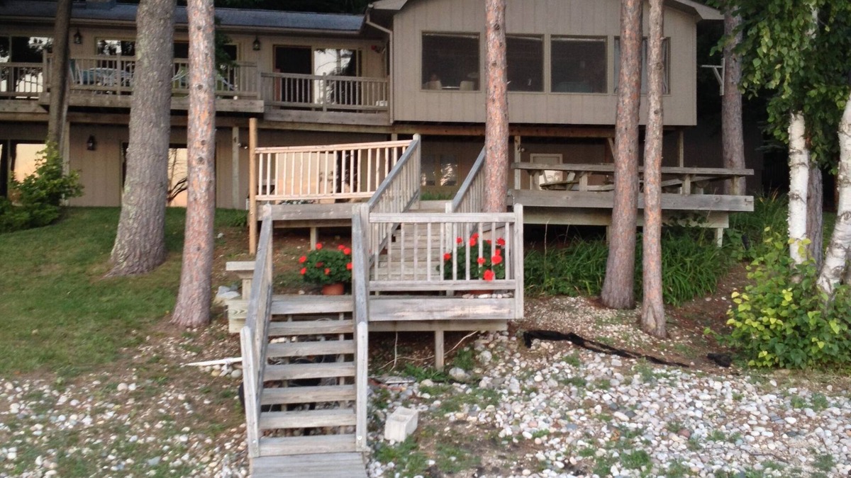 Indian River House | SUNSET LAKEFRONT HOME ON MULLETT LAKEnRenting yearly from May through October
