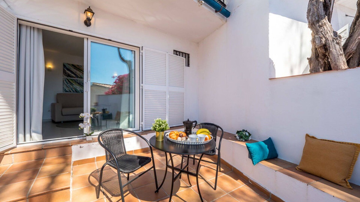 Pedregalejo Playa Apartment | Sunset Malaga Apartments - Baños Toro