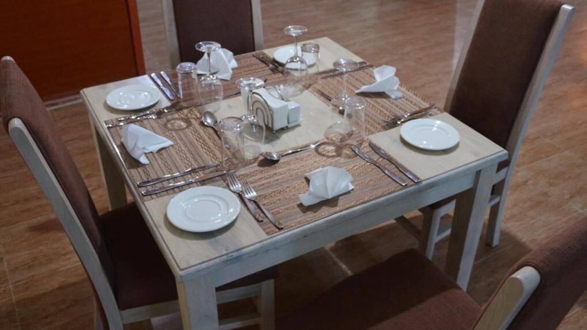 Hospital Bed & Breakfast | SUNSET OAK HOTEL NAKURU